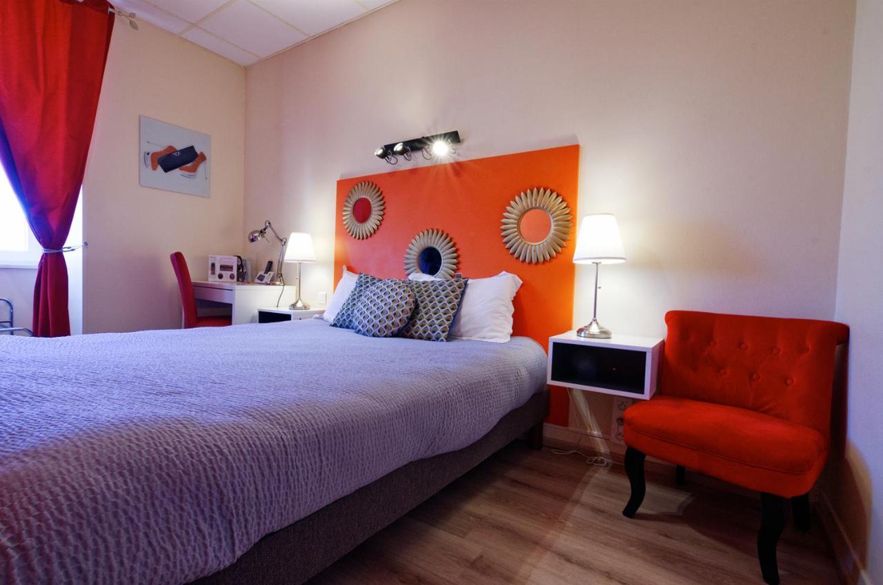 Logis Hotel Le Bocage Montmarault Eksteriør billede