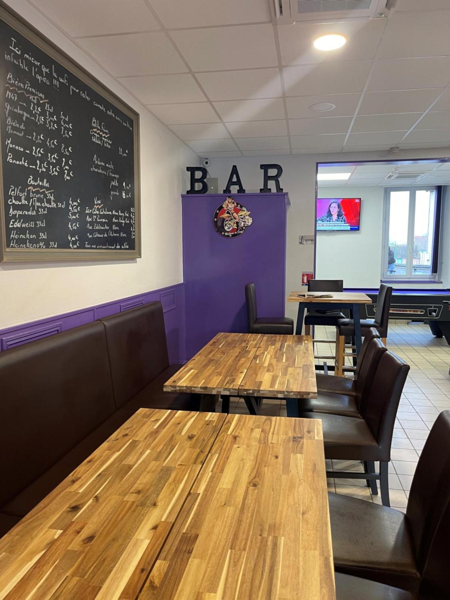 Logis Hotel Le Bocage Montmarault Eksteriør billede